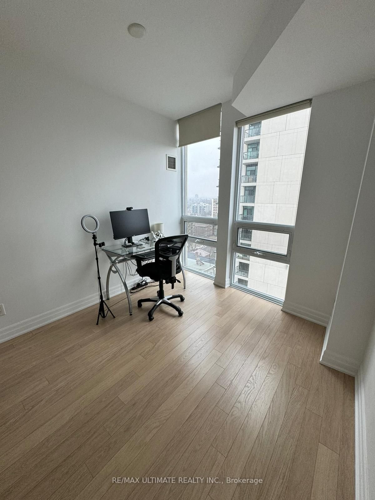 500 St Clair Ave W, unit 1205 for rent - image #14