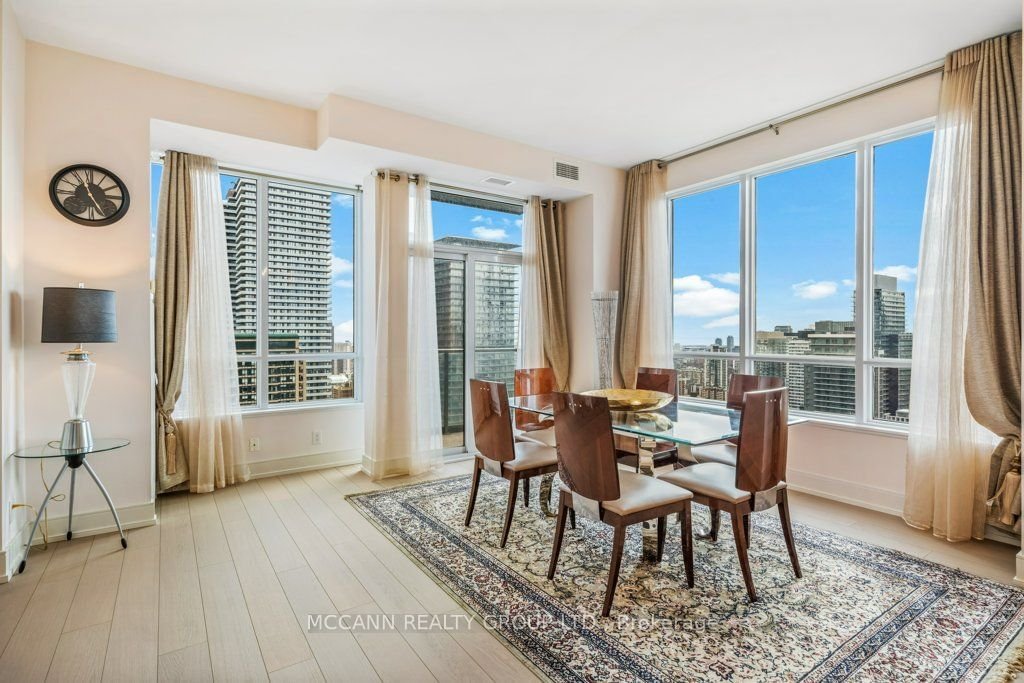 21 Balmuto St, unit 3302 for rent - image #5