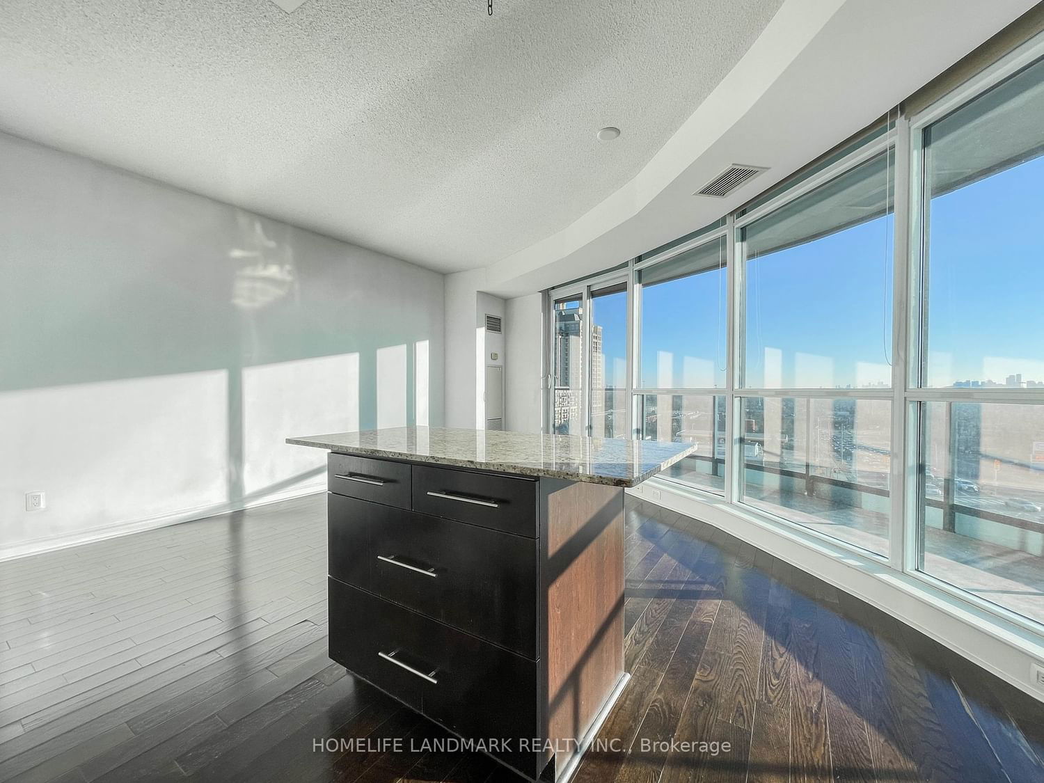 2885 Bayview Ave, unit 610 for rent - image #7