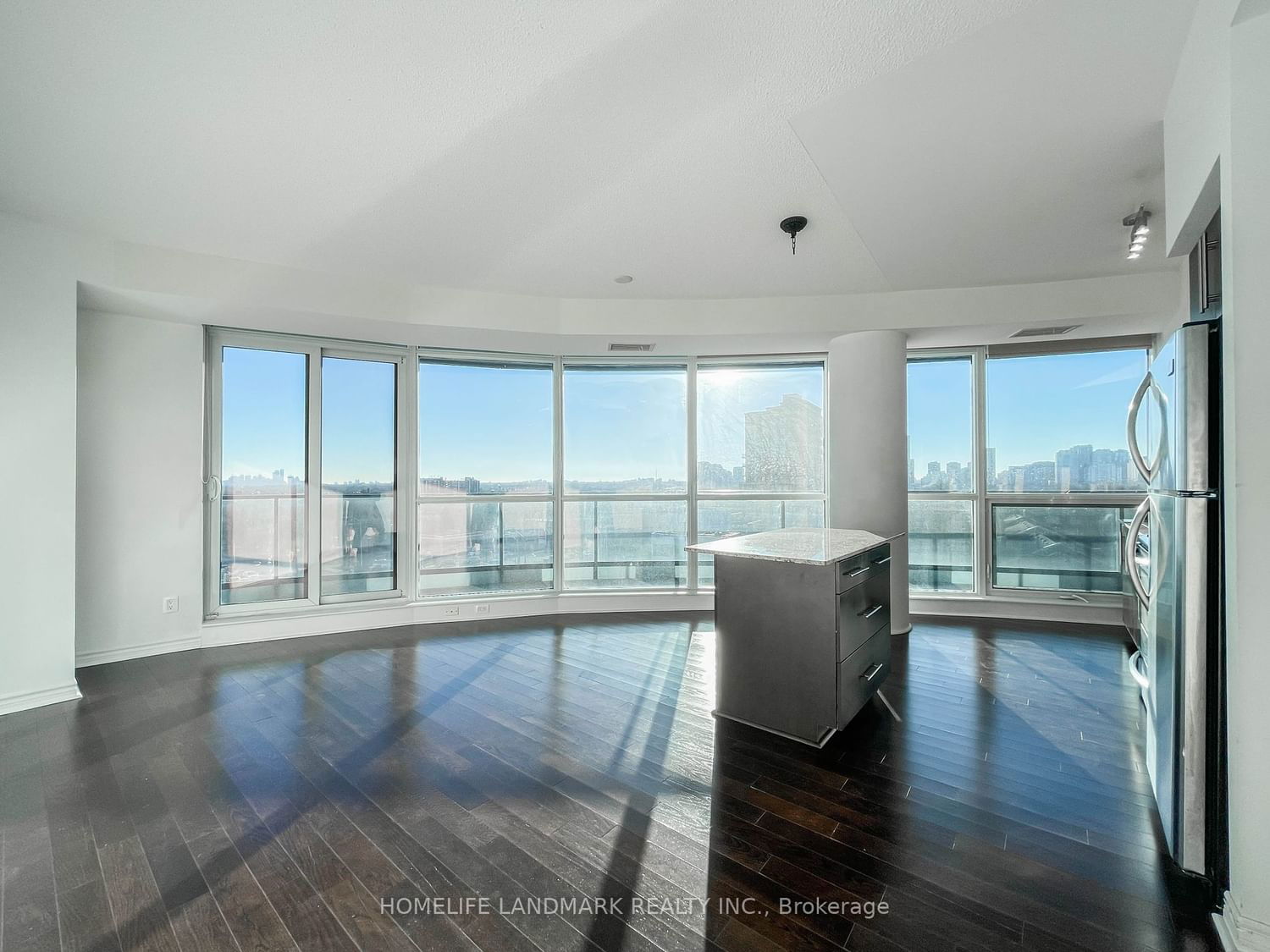 2885 Bayview Ave, unit 610 for rent - image #8