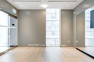 357 King St W, unit Ph4201 for rent - image #32
