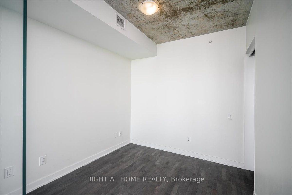 629 King St W, unit 1223 for rent - image #9