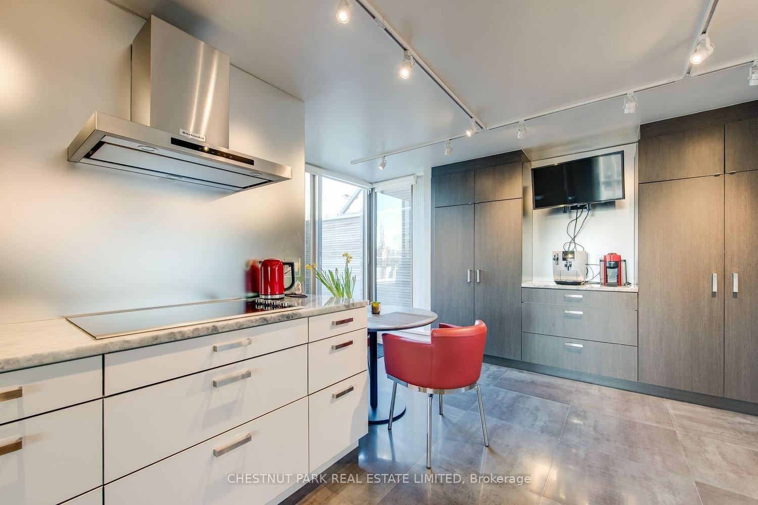 4 Lowther Ave, unit 505 for sale - image #20