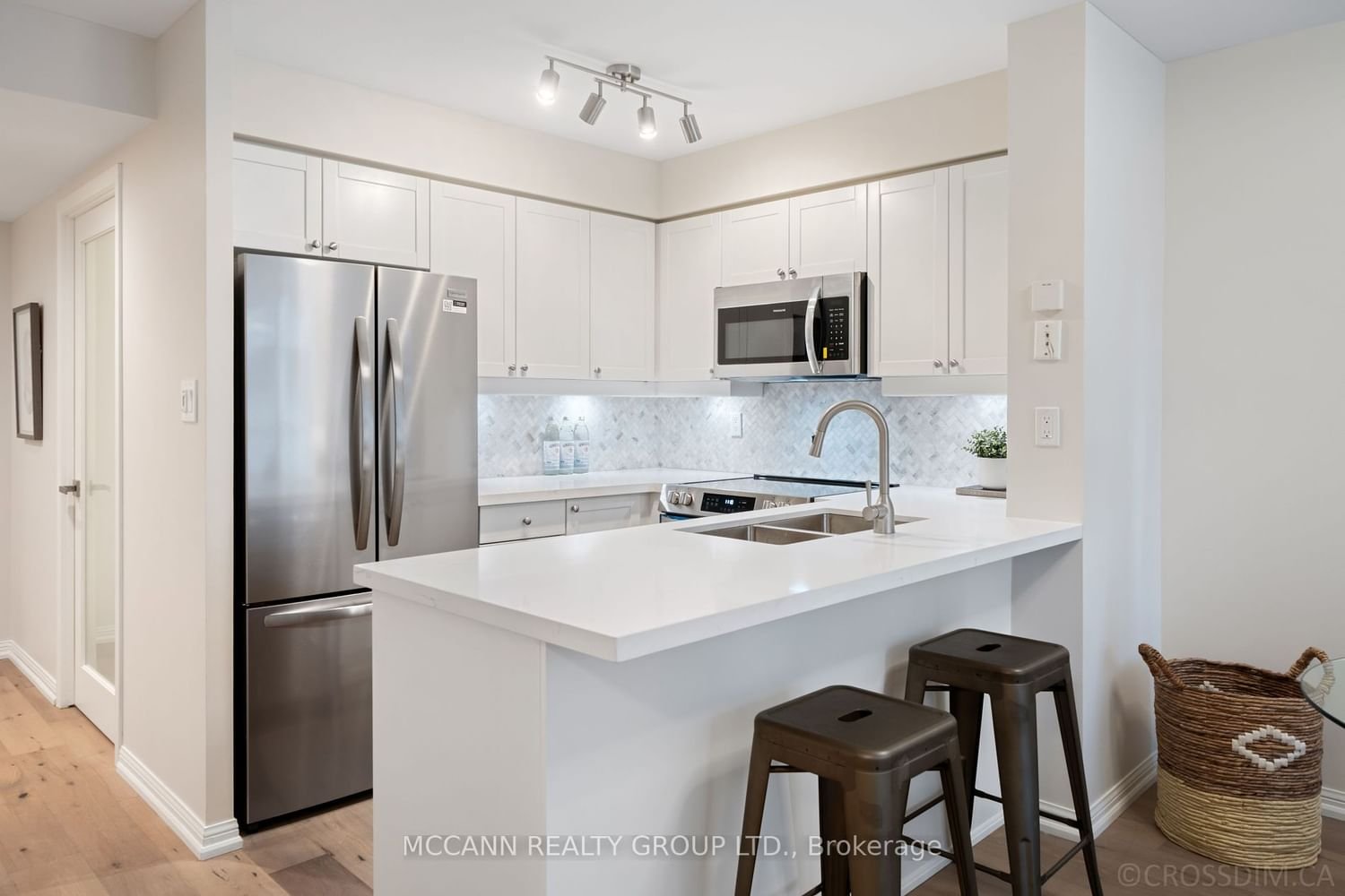 188 Redpath Ave, unit 707 for sale - image #4