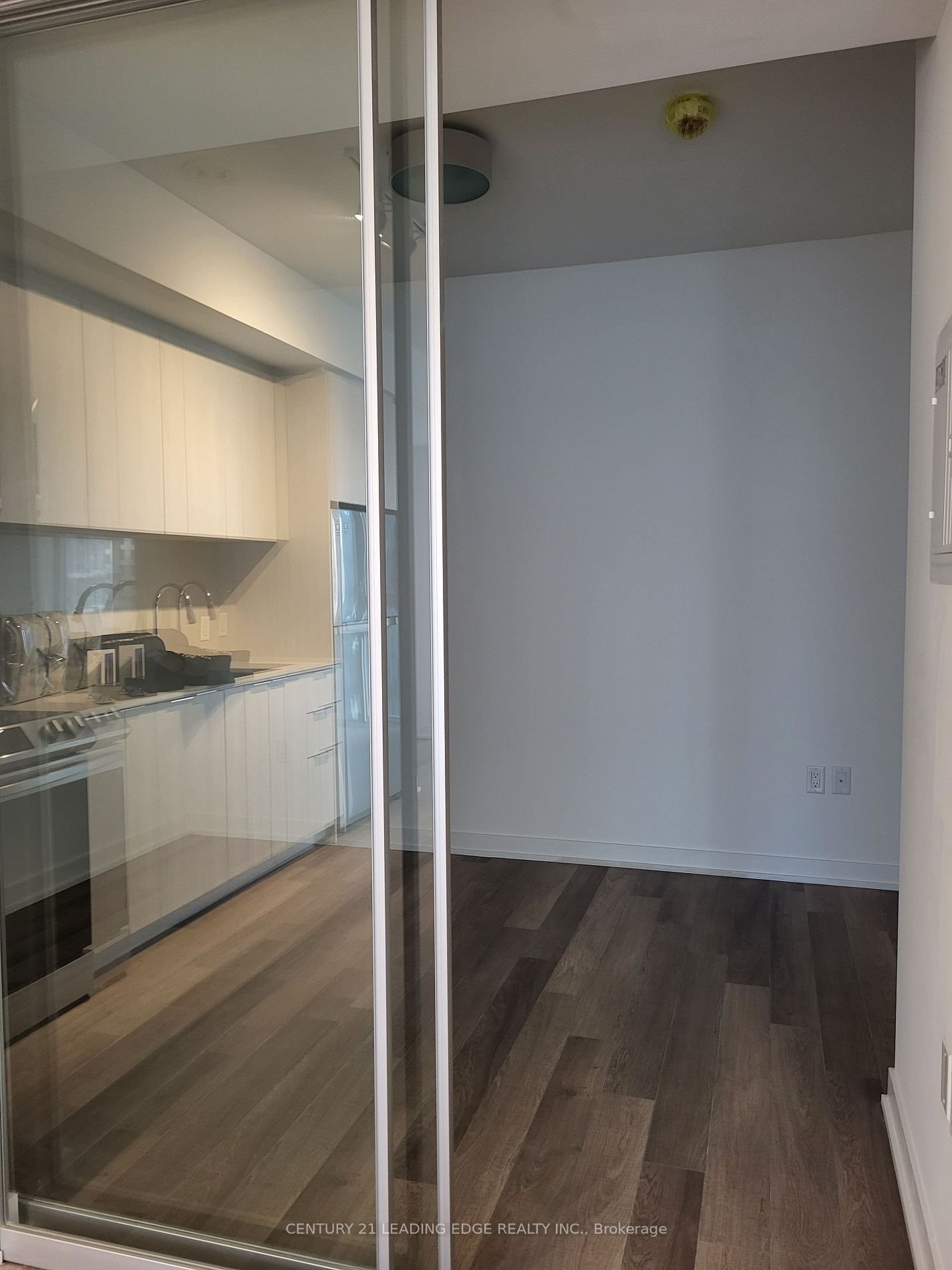 357 King St W, unit 1309 for rent - image #6
