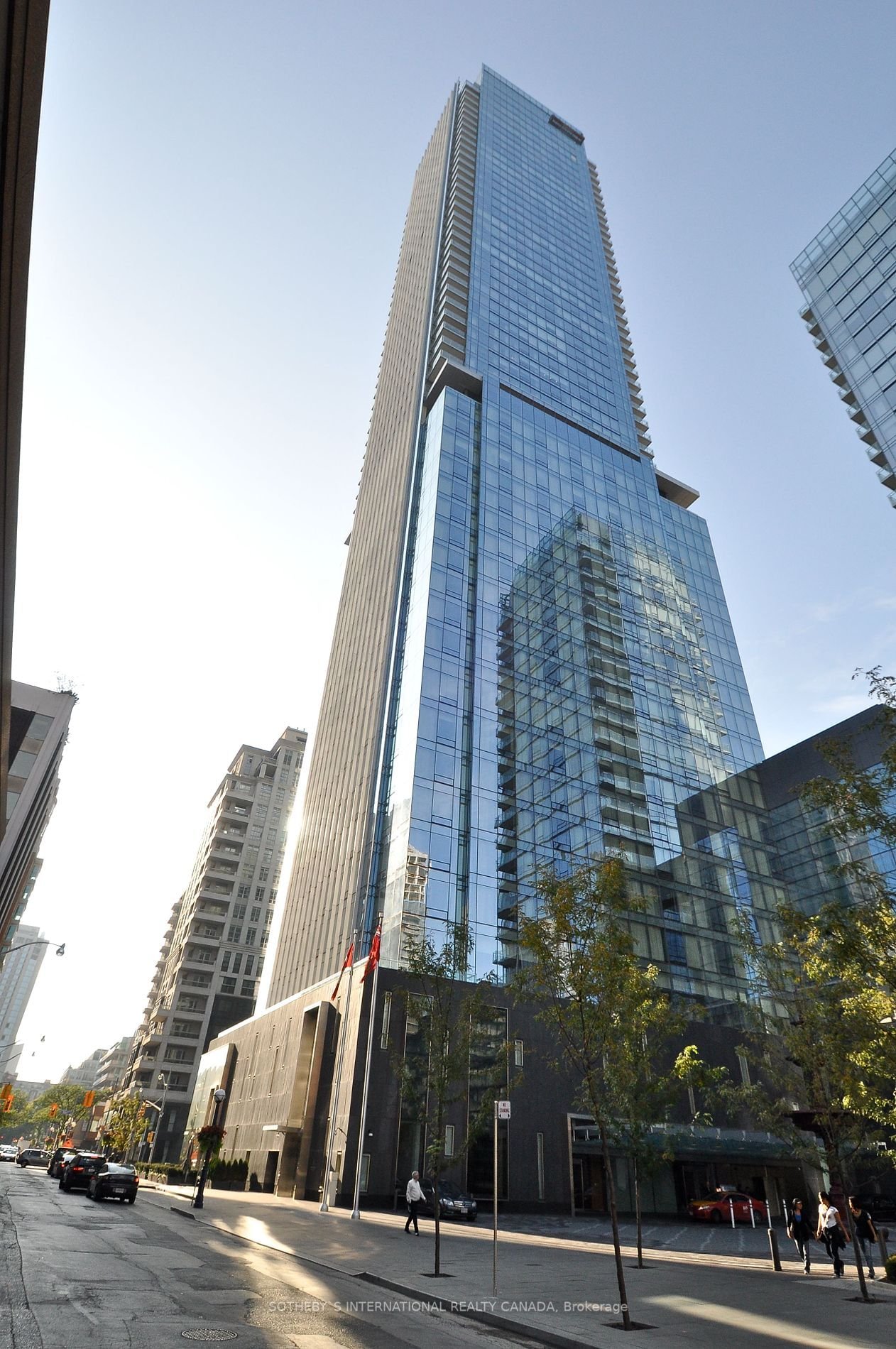 50 Yorkville Ave, unit 4303 for sale - image #2