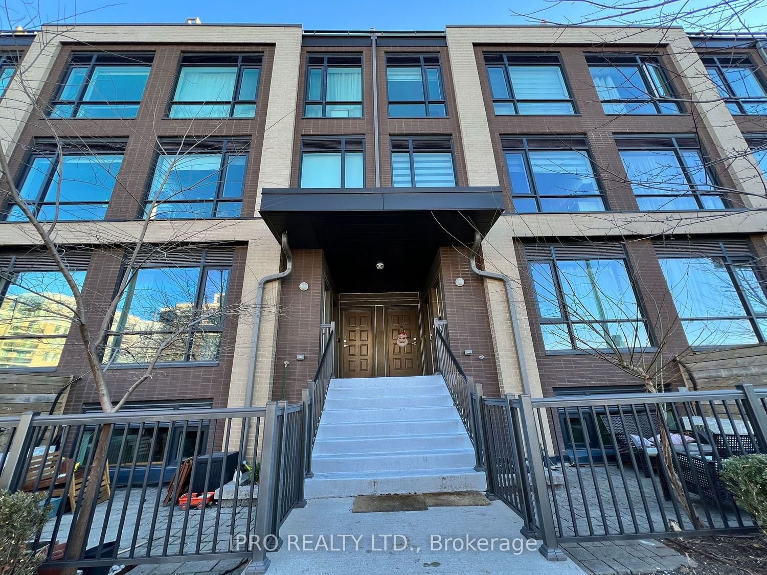 639 Lawrence Ave W, unit 209 for rent - image #2