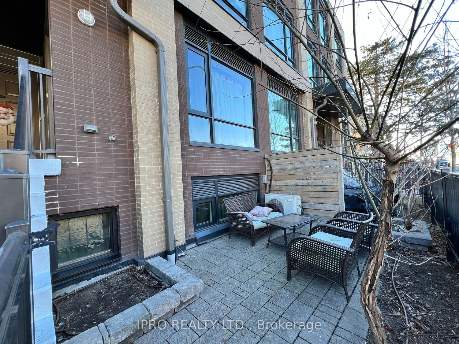 639 Lawrence Ave W, unit 209 for rent - image #3