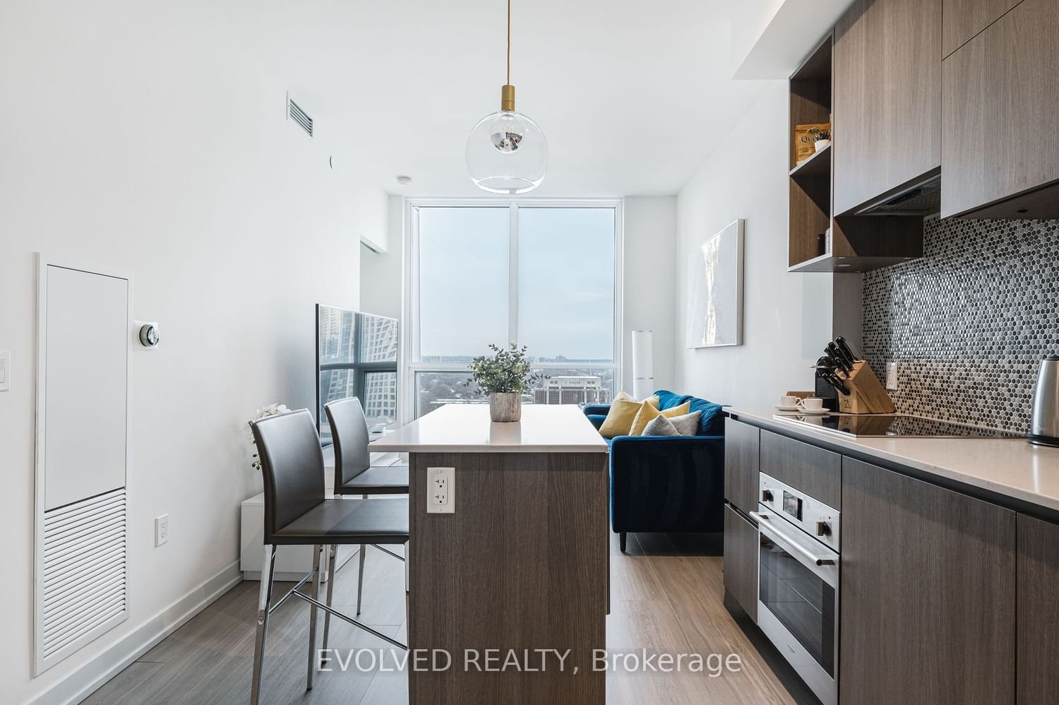 1 Yorkville Ave, unit #2010 for rent - image #7
