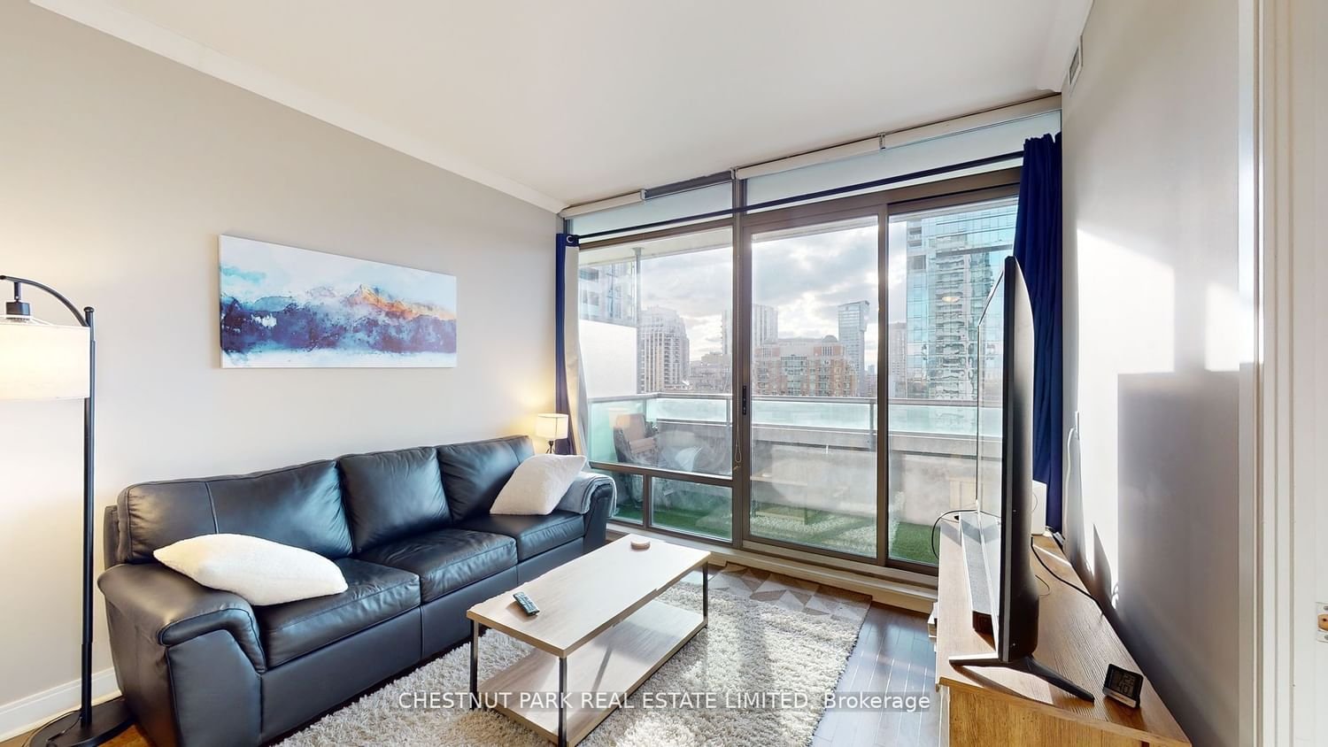 18 Yorkville Ave W, unit 1606 for sale - image #9