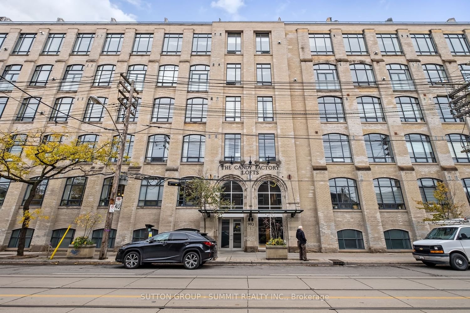 993 Queen St W, unit 220 for rent - image #2