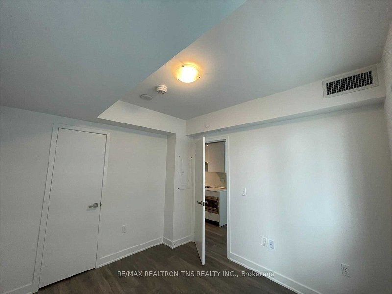 99 Broadway Ave, unit 3308 Nt for rent - image #2