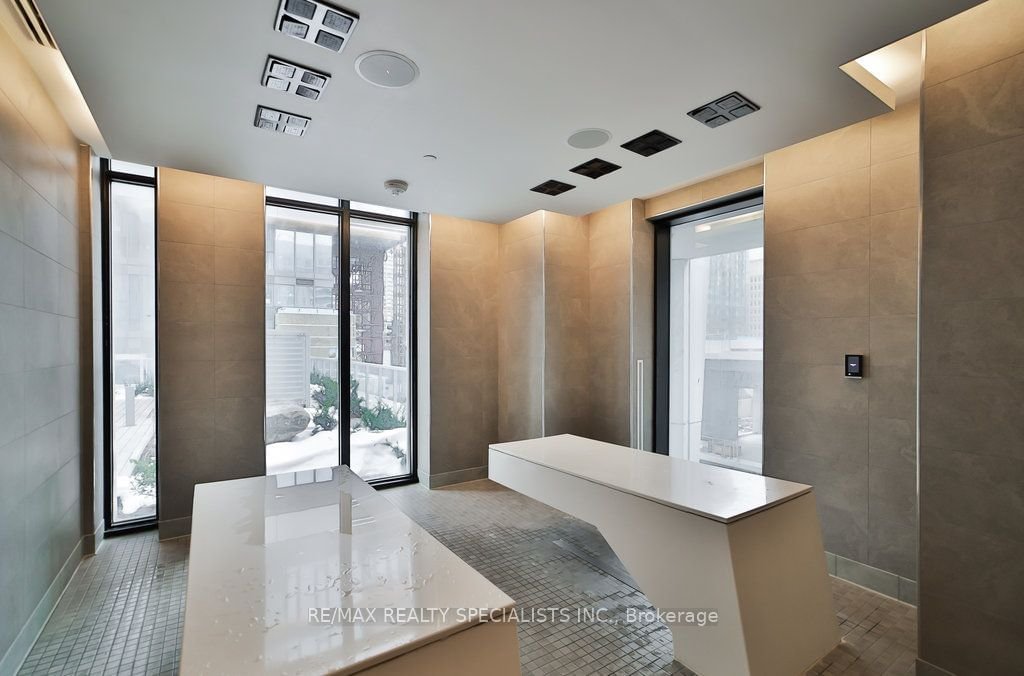 1 Yorkville Ave, unit 5101 for sale - image #39