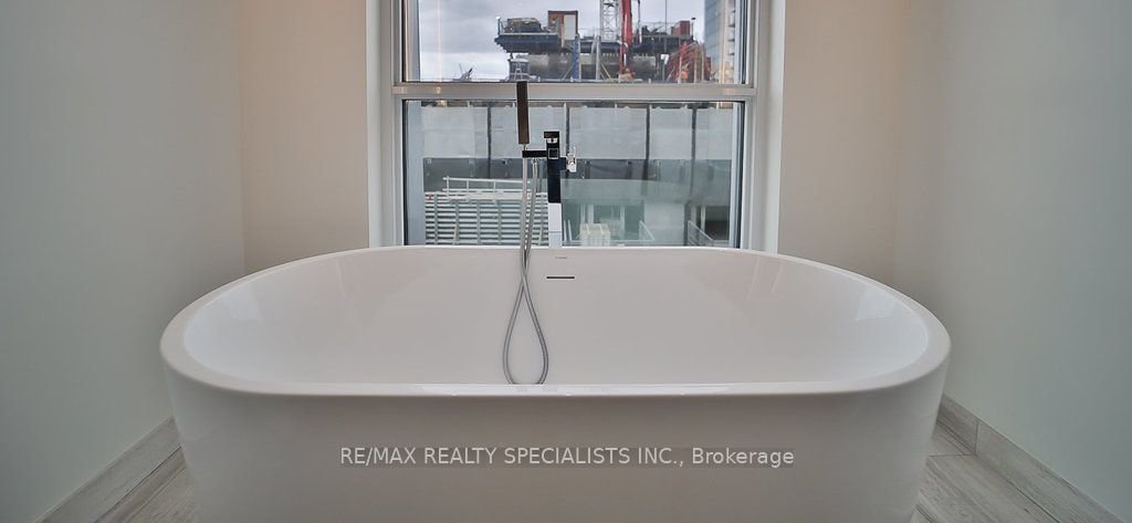 1 Yorkville Ave, unit 5101 for rent - image #34