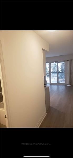 77 Mutual St, unit 204 for rent - image #8
