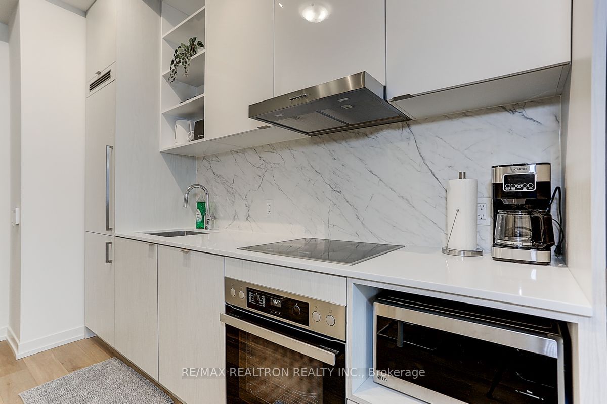 55 Cooper St, unit Ph207 for rent