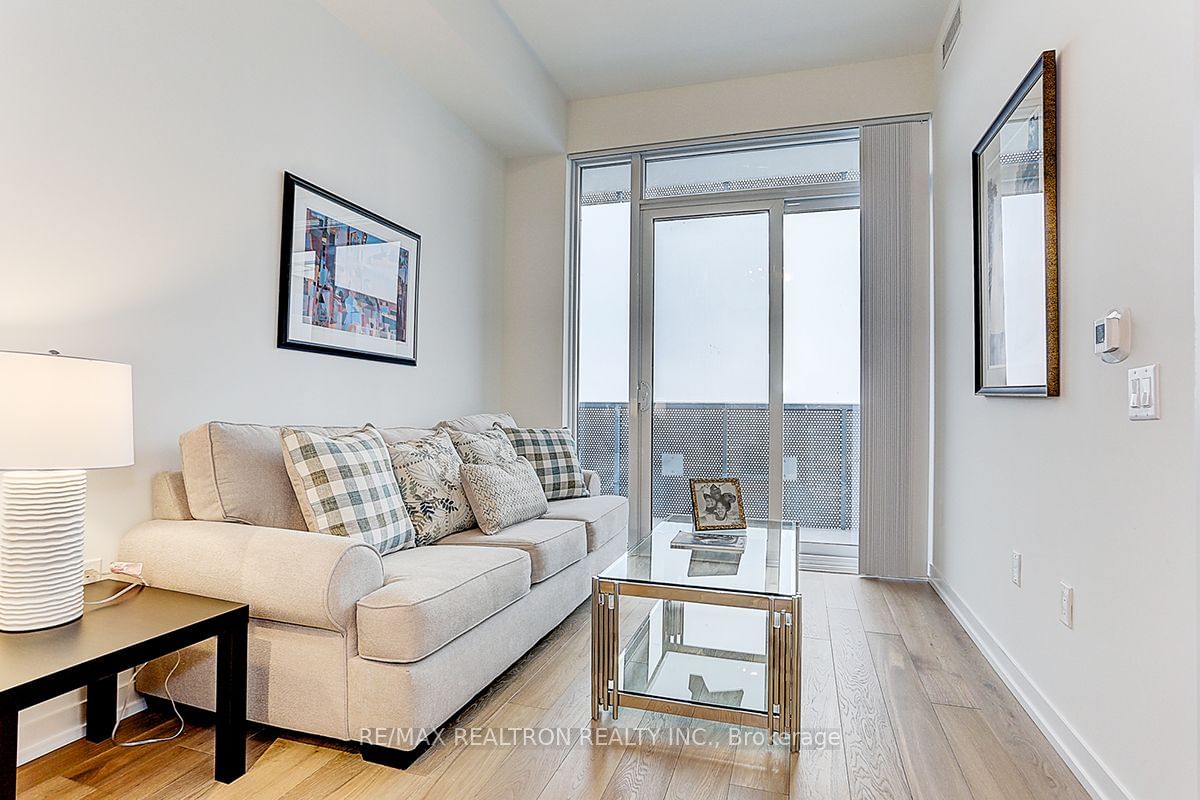 55 Cooper St, unit Ph207 for rent