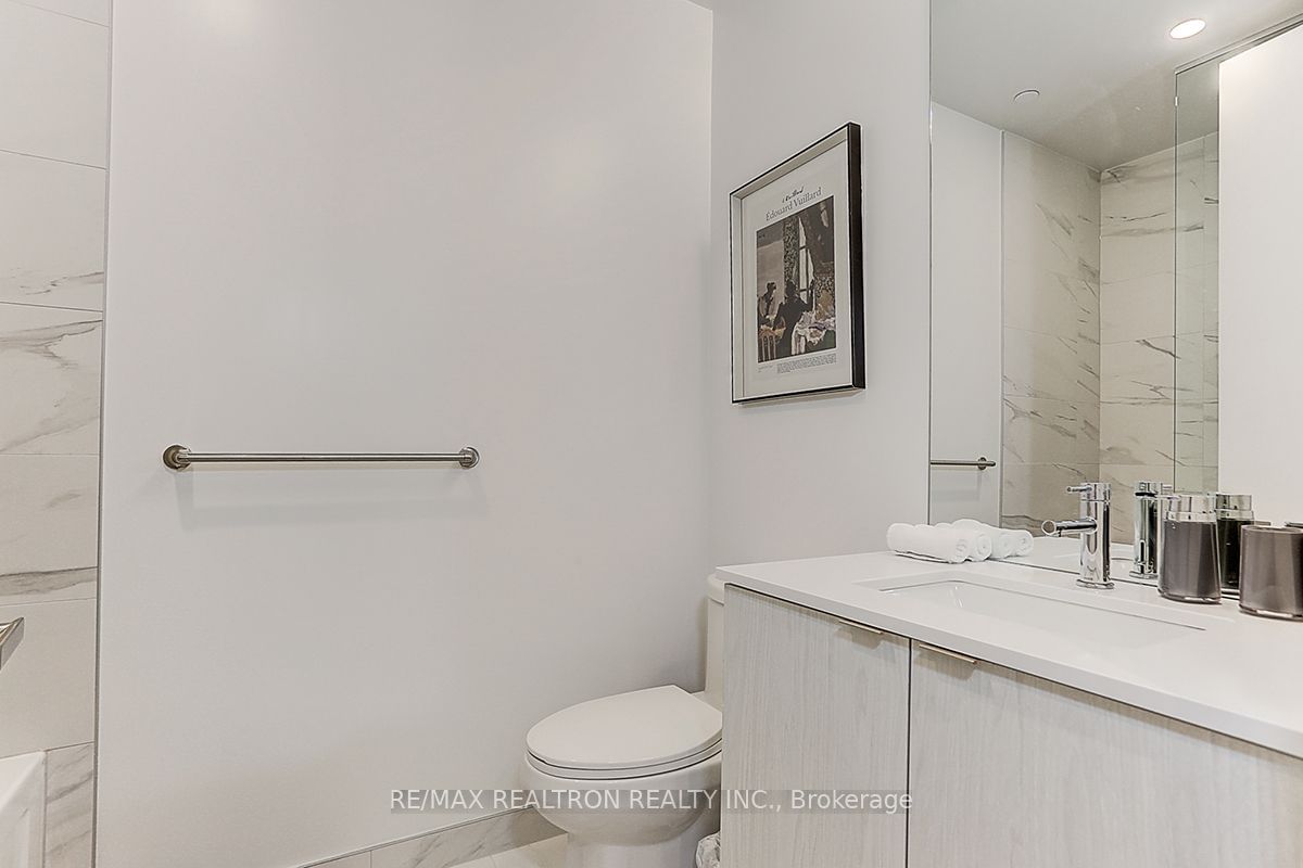 55 Cooper St, unit Ph207 for rent