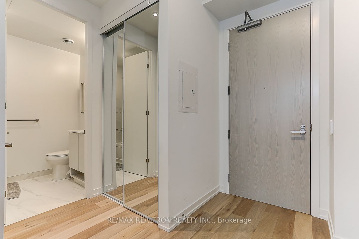 55 Cooper St, unit Ph207 for rent