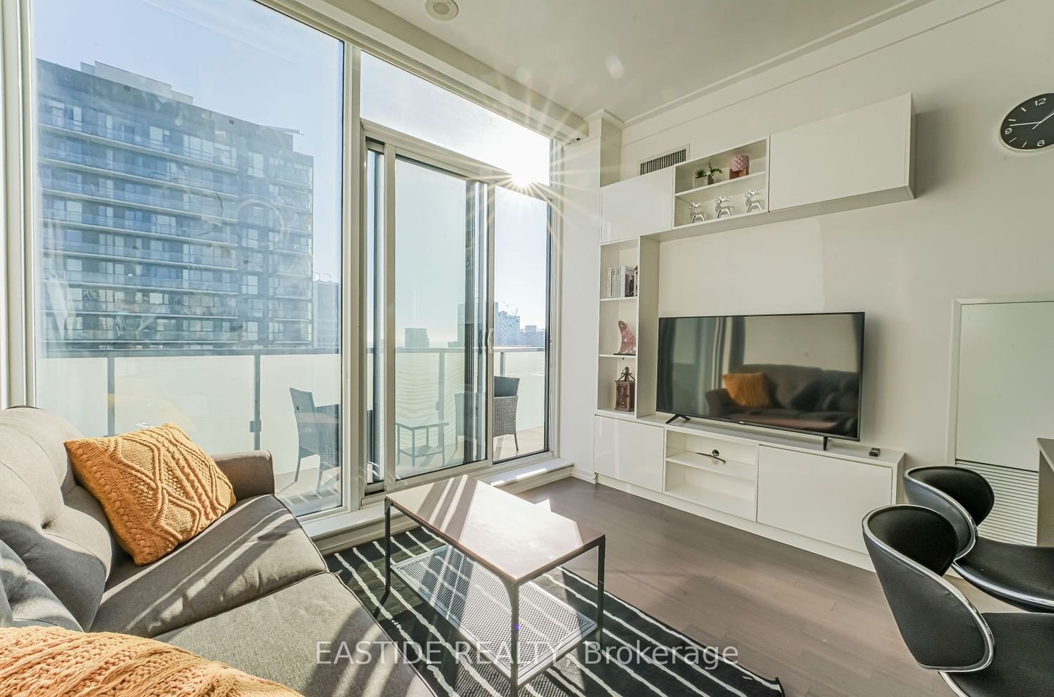 101 Peter St W, unit Ph8 for rent - image #4