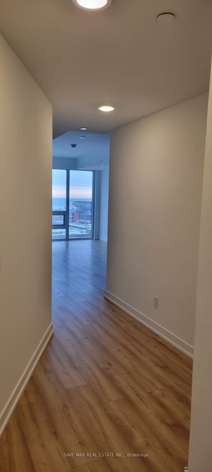 135 East Liberty St, unit 11 for rent - image #17