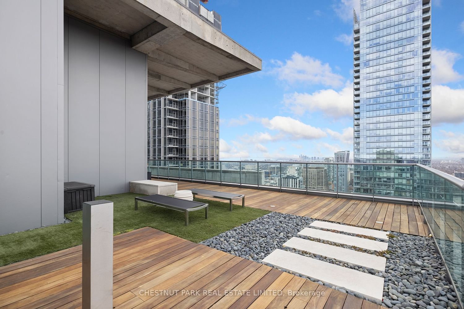 18 Yorkville Ave, unit 3602 for sale