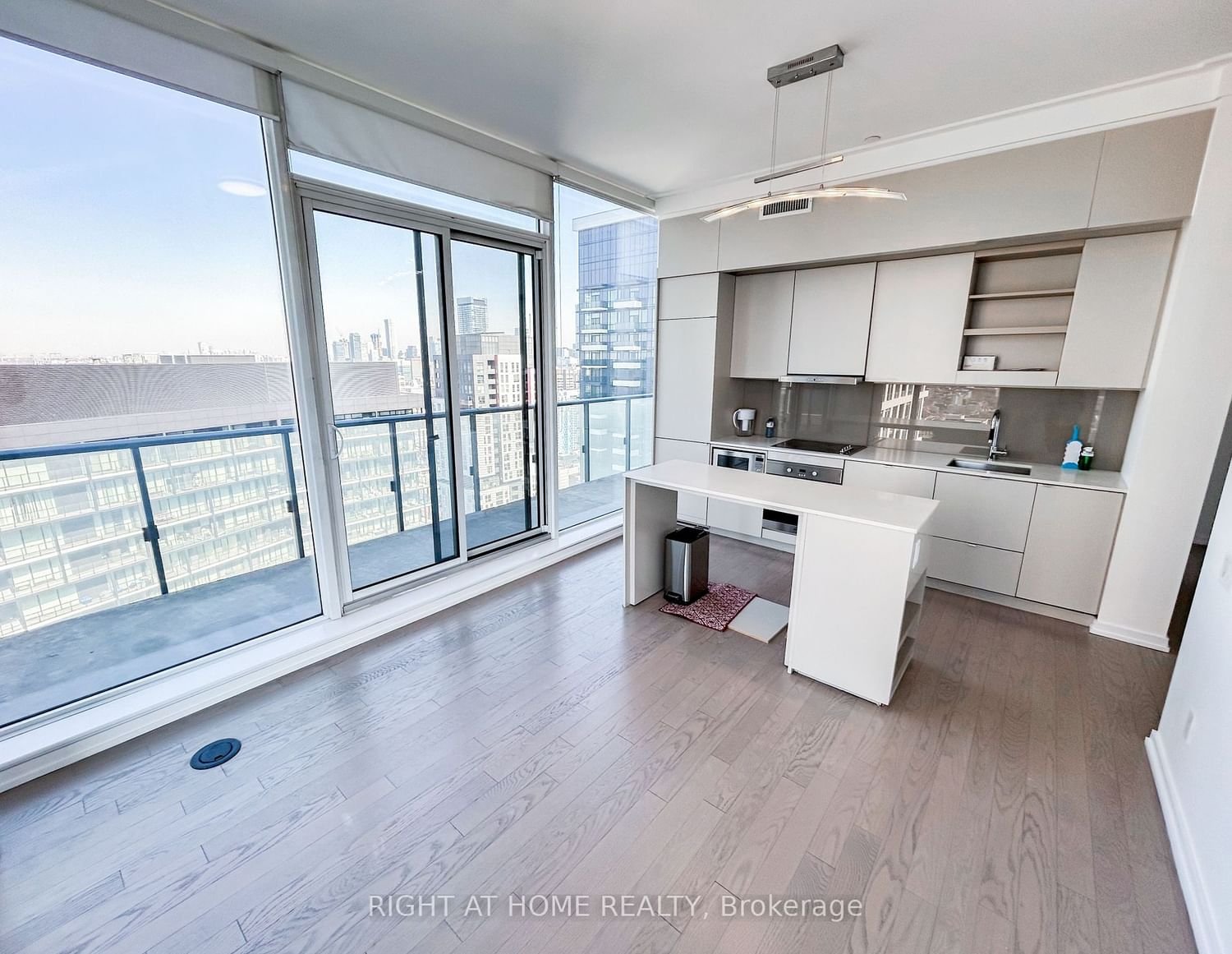 101 Peter St, unit Ph11 for rent - image #10