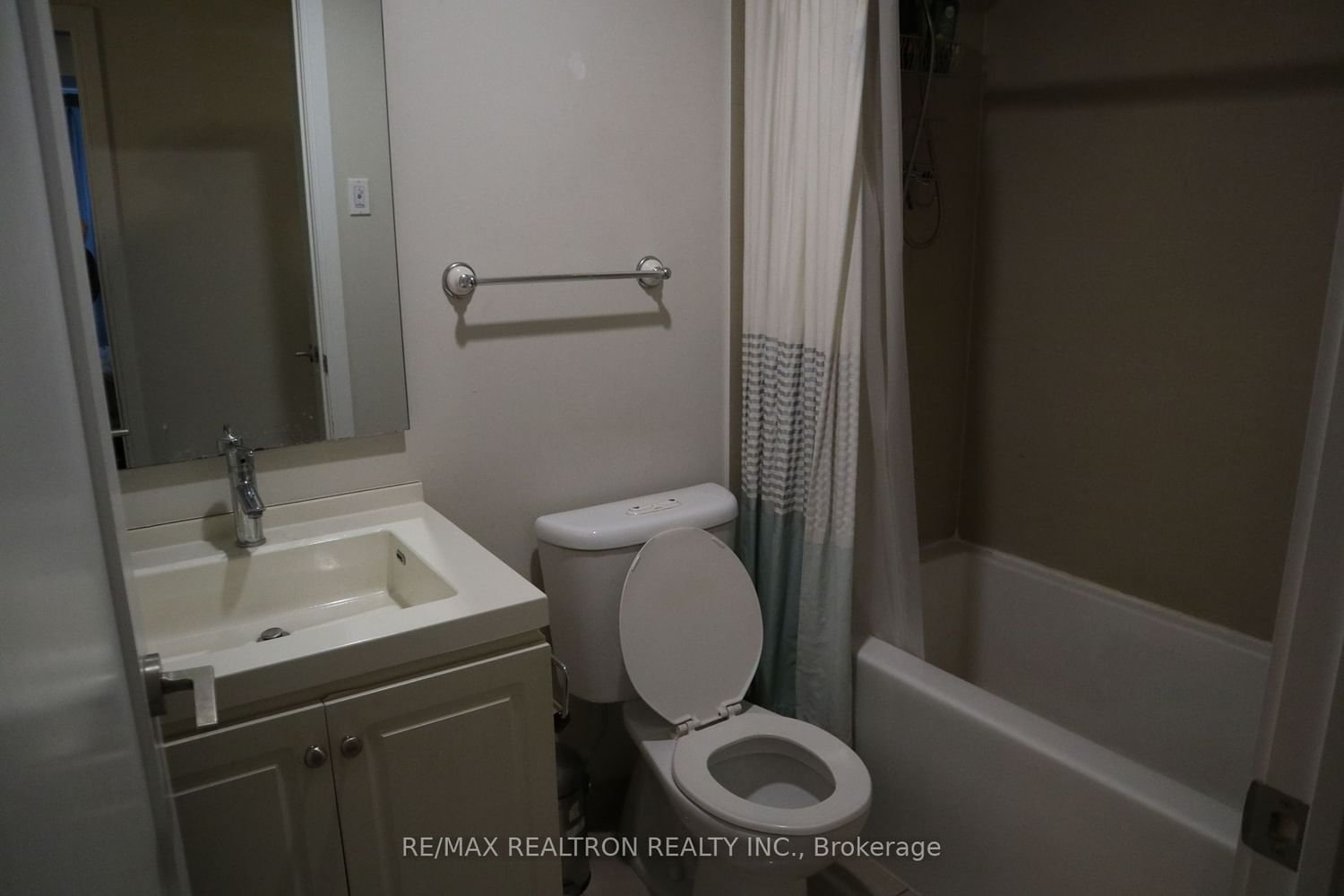 25 Broadway Ave, unit 1501 for rent - image #11