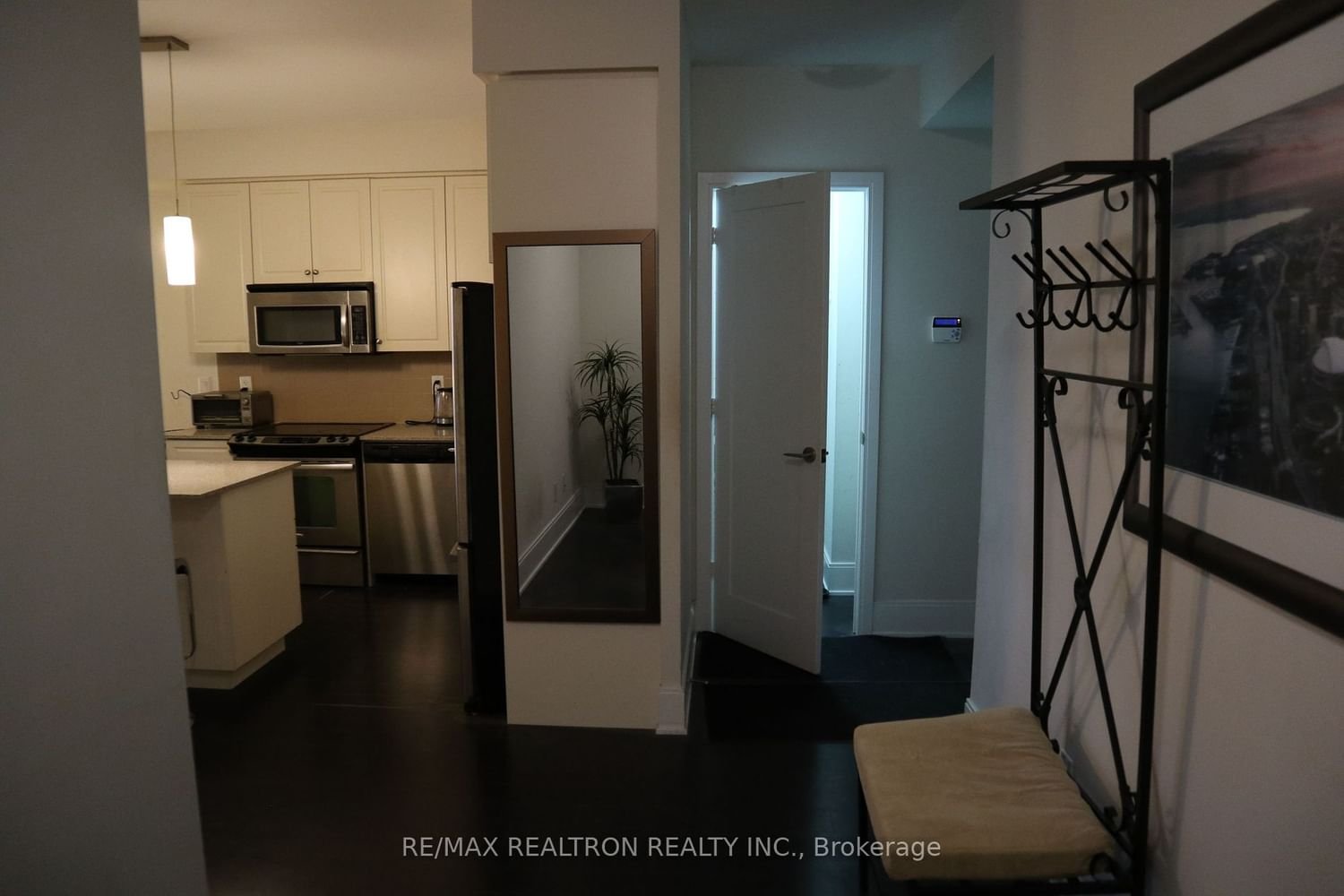 25 Broadway Ave, unit 1501 for rent - image #5