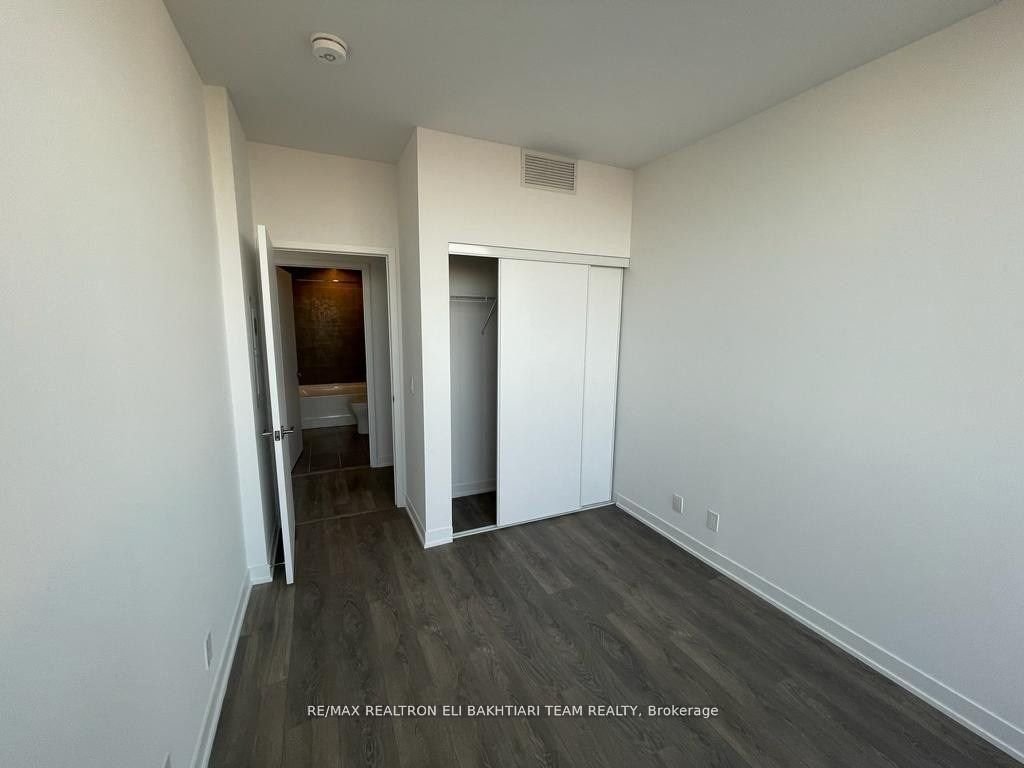 15 Holmes Ave, unit 3109 for rent - image #6