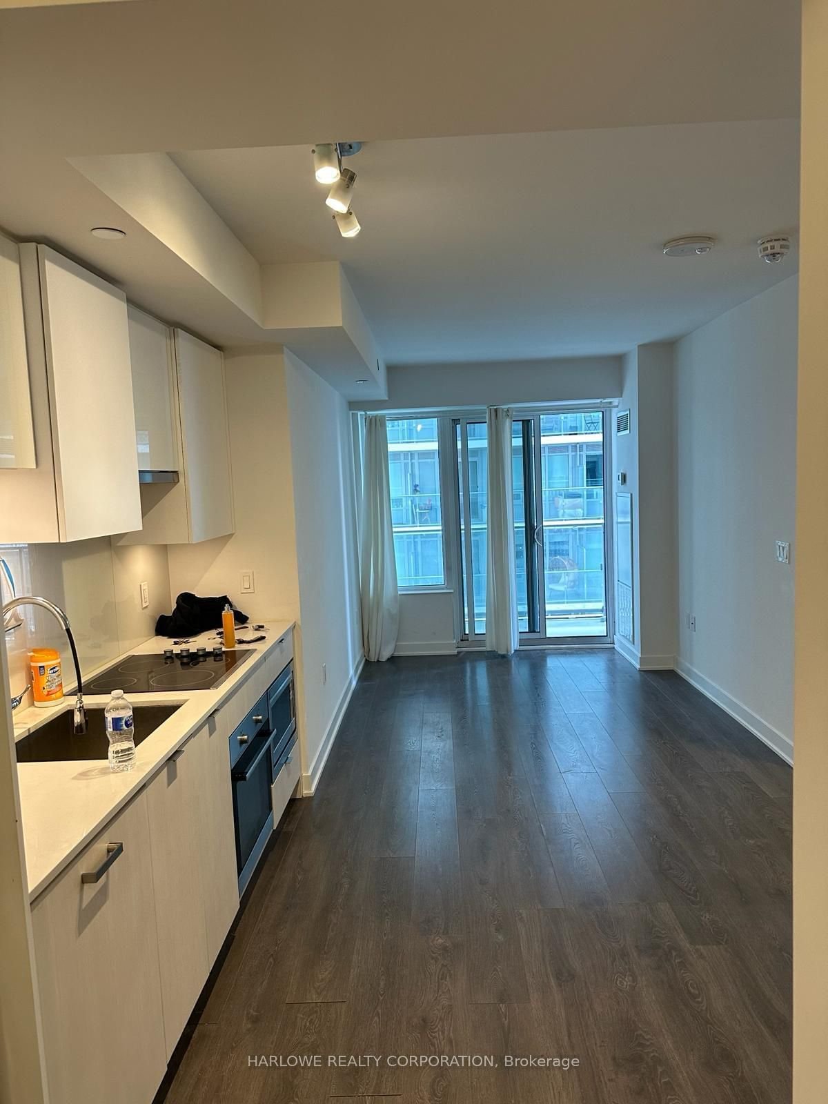 99 Broadway Ave, unit 2406 Nt for rent - image #6