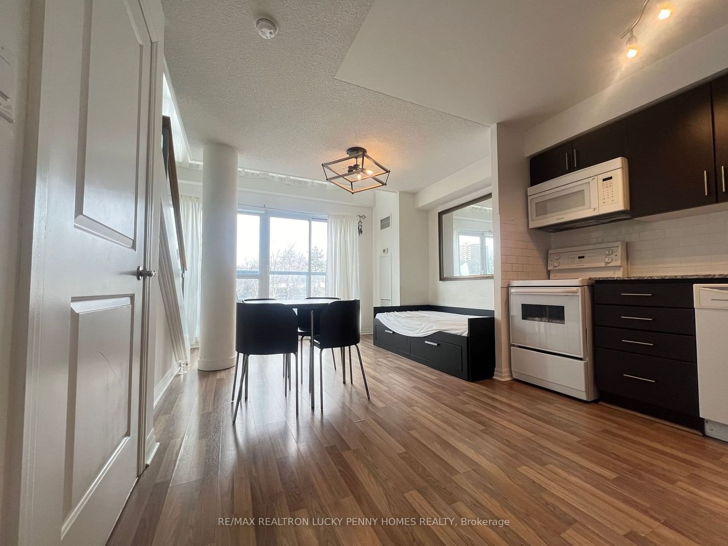 2035 Sheppard Ave E, unit 109 for rent - image #3