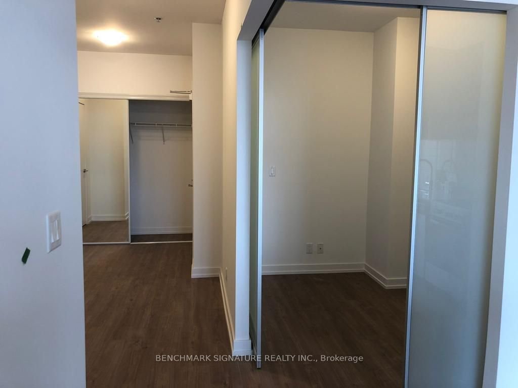 203 College St, unit 606 for rent - image #6