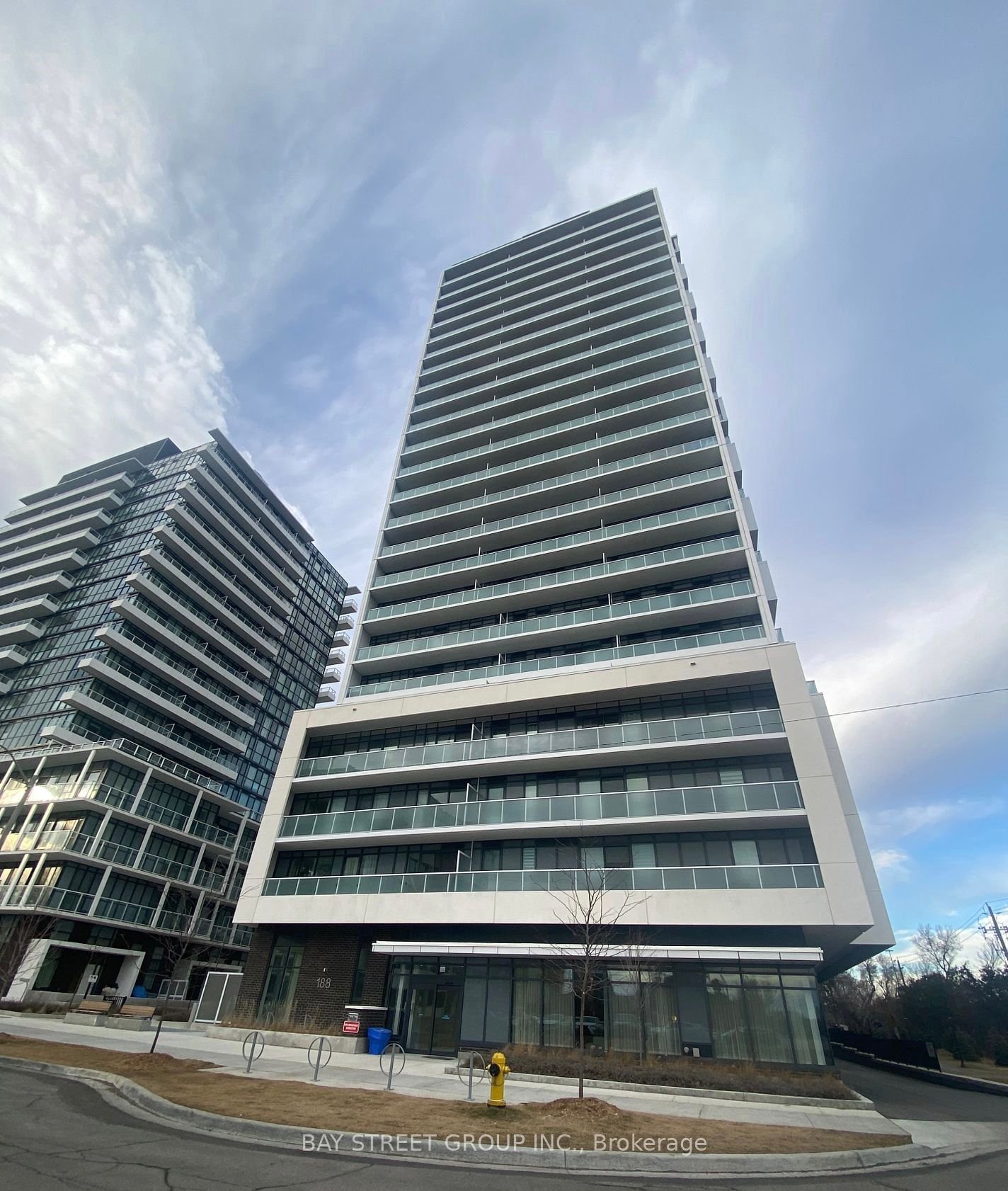 188 Fairview Mall Dr, unit 216 for rent - image #2