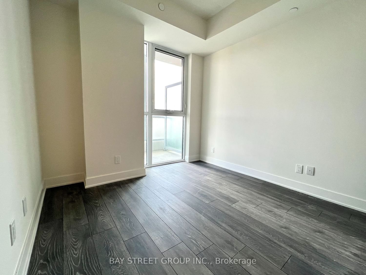 188 Fairview Mall Dr, unit 216 for rent - image #7