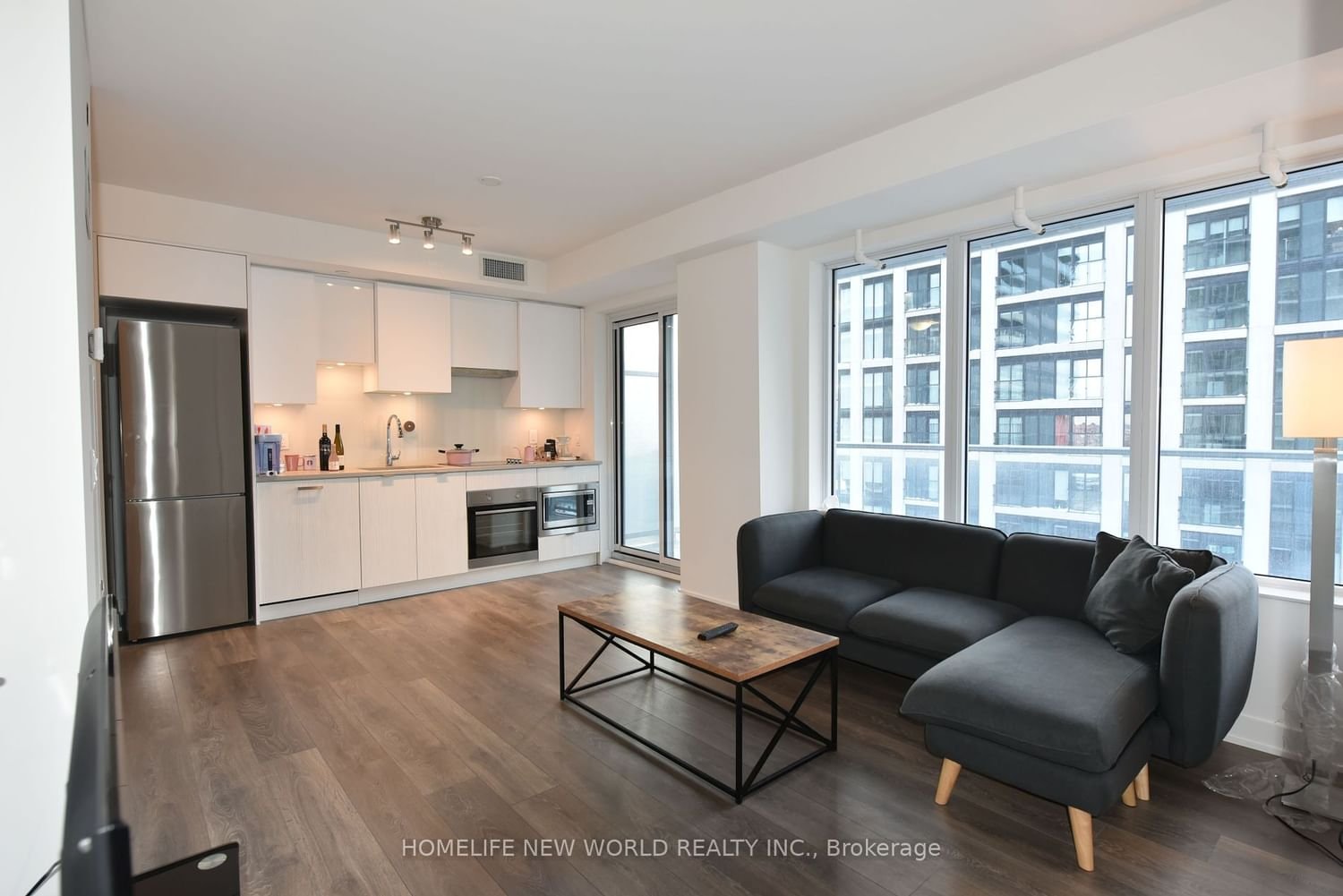 99 Broadway Ave, unit 1410 for rent - image #3