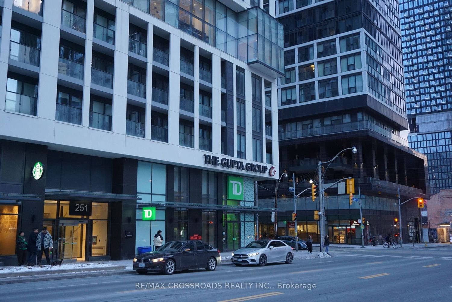 251 Jarvis St, unit 2307 for rent - image #2