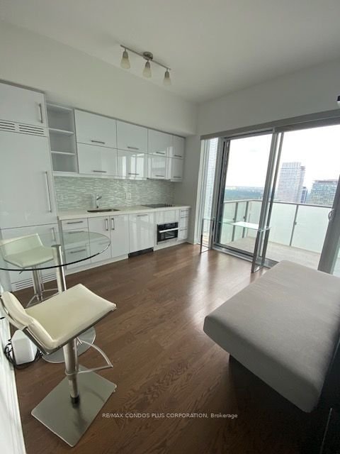 65 St Mary St, unit Lph8 for rent - image #2