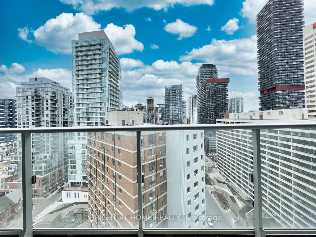 58 Orchard View Blvd, unit 1906 for sale - image #18