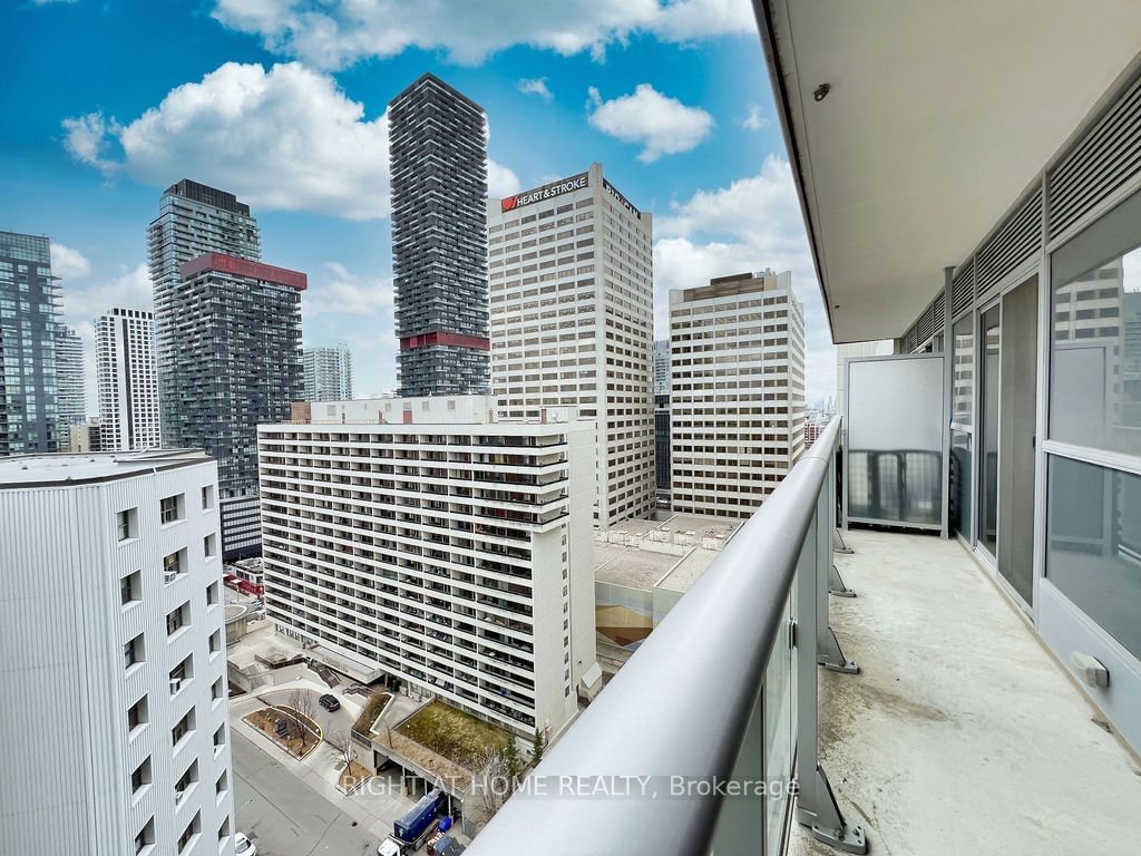 58 Orchard View Blvd, unit 1906 for sale - image #30