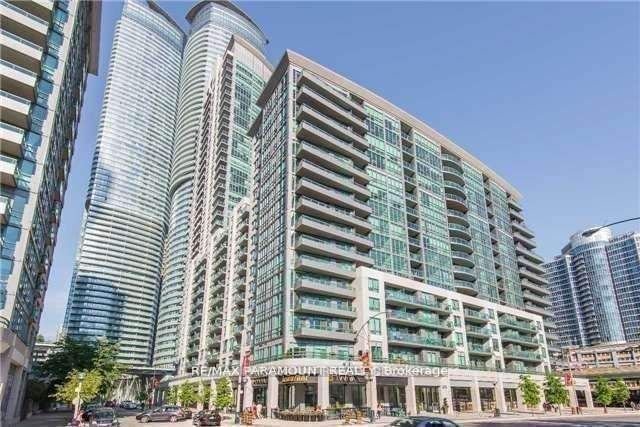 25 Lower Simcoe St, unit 1522 for rent - image #1