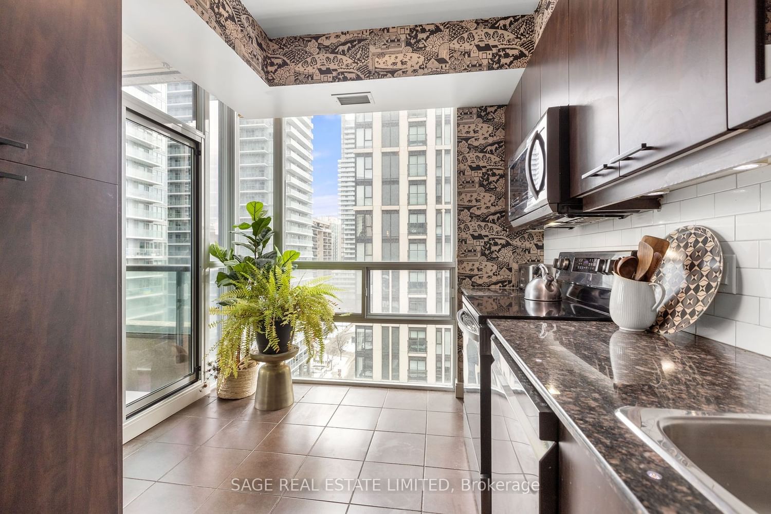 88 Broadway Ave, unit 1103 for sale - image #12