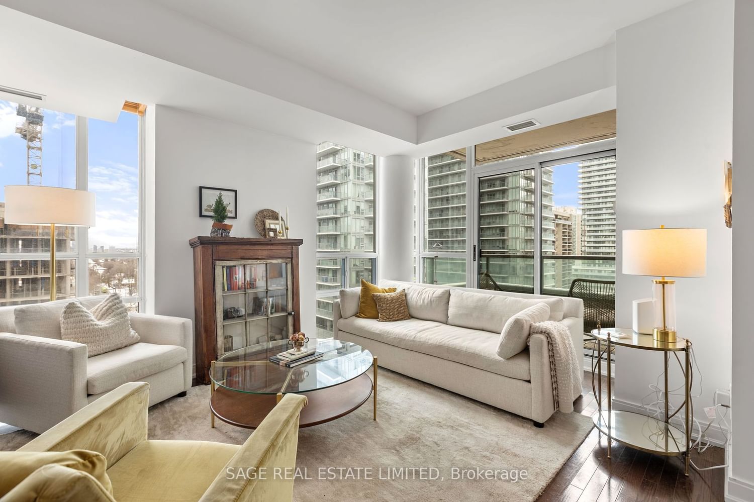 88 Broadway Ave, unit 1103 for sale - image #3