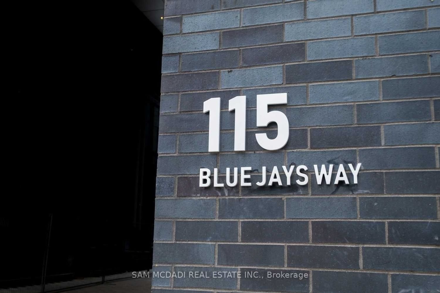 115 Blue Jays Way, unit 3307 for rent - image #4