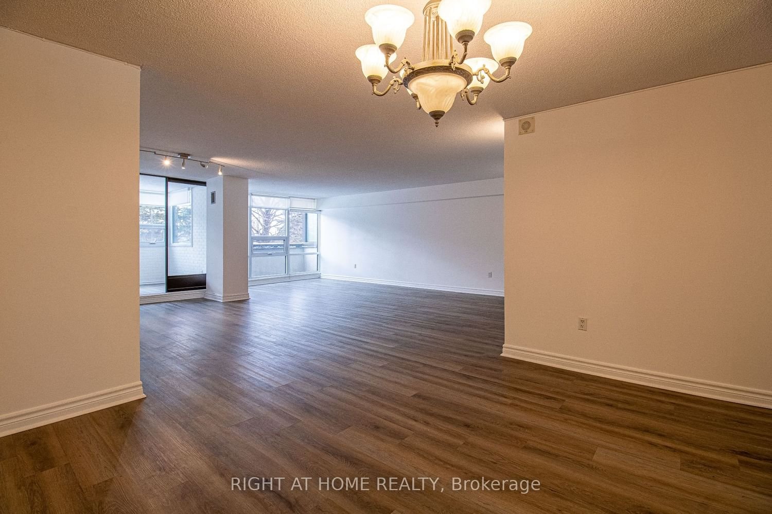 3303 Don Mills Rd, unit 201 for sale - image #11