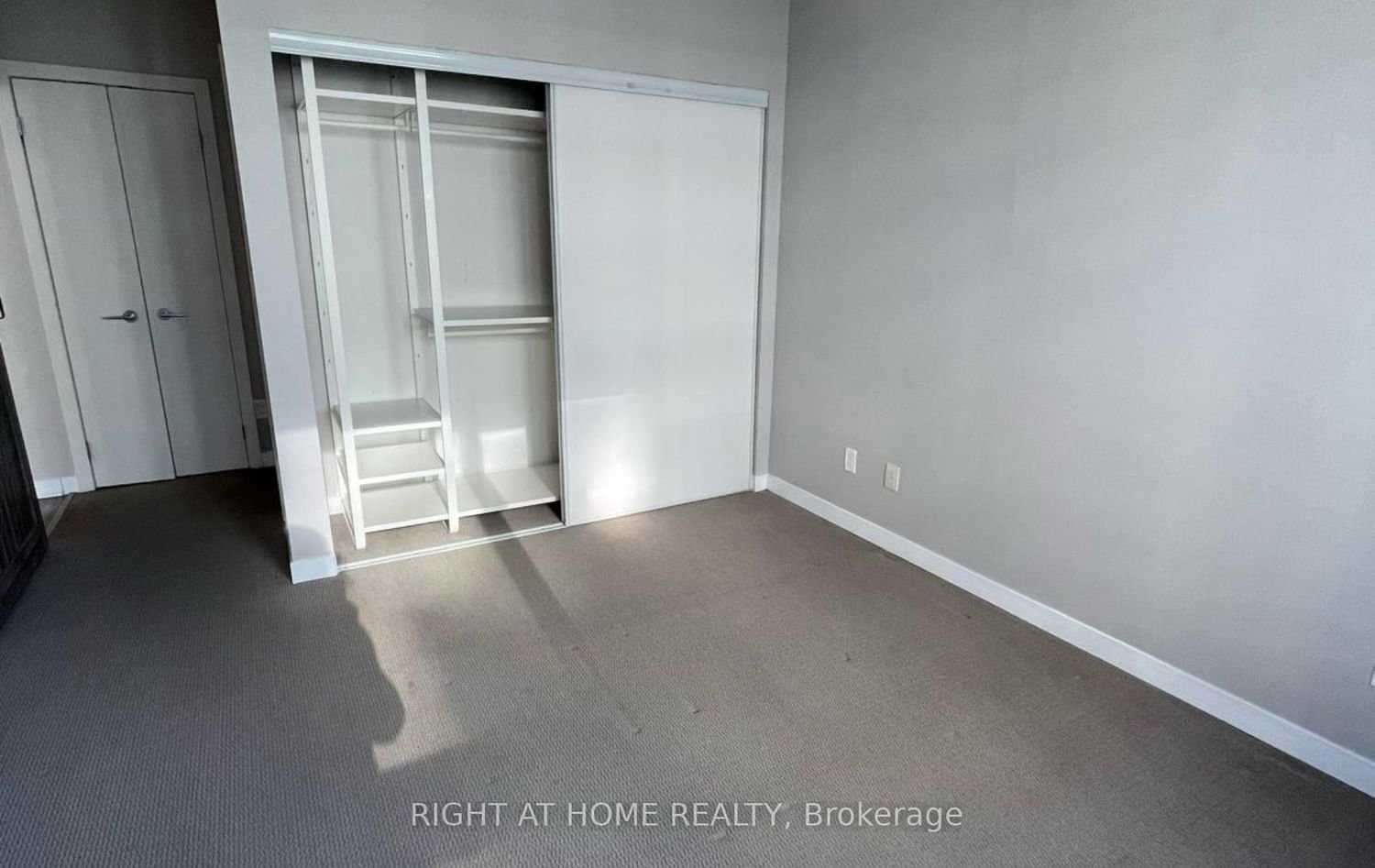 55 East Liberty St, unit 2004 for rent - image #14