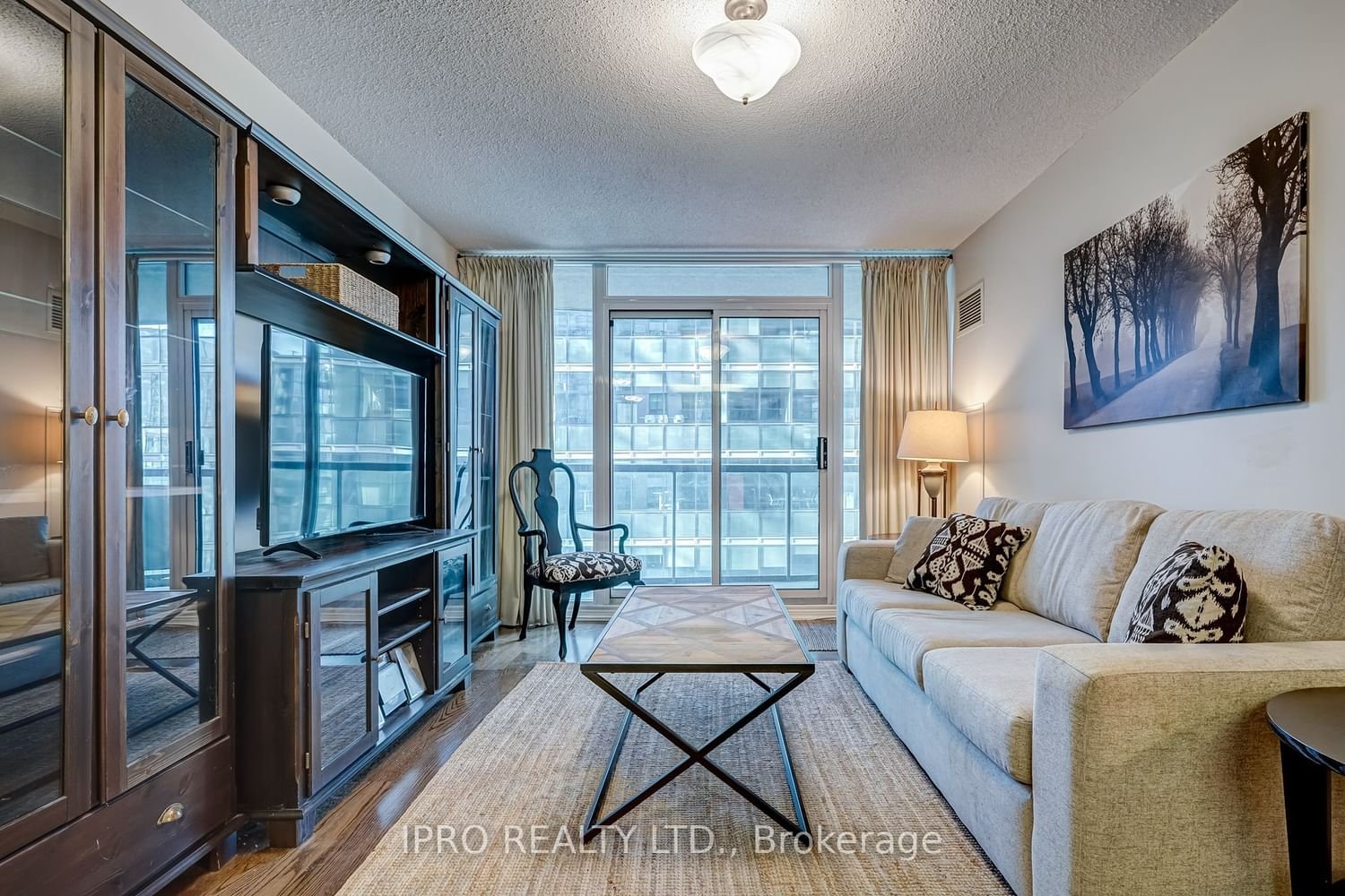 30 Grand Trunk Cres, unit 1107 for rent - image #12