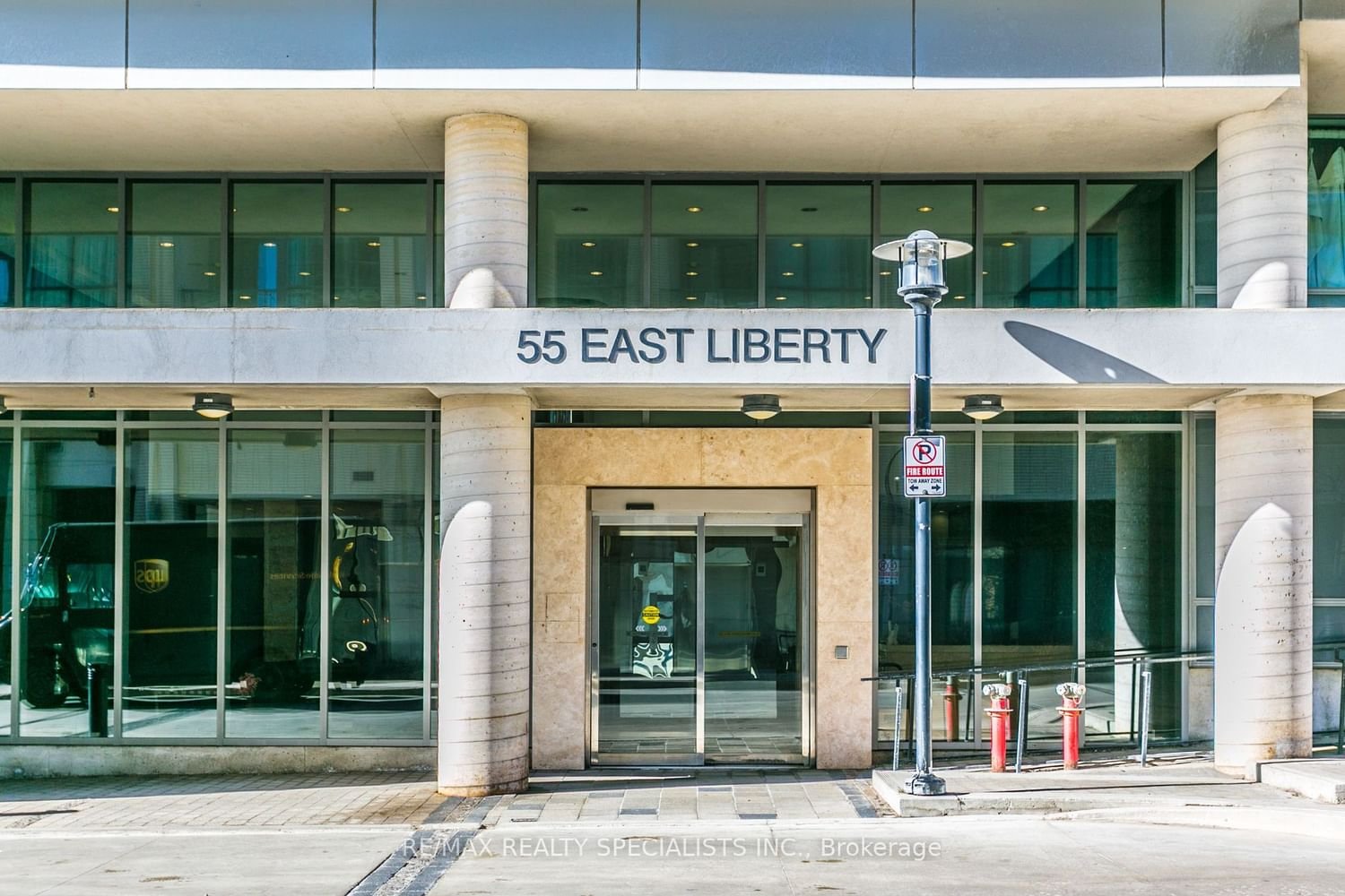 55 East Liberty St, unit 719 for sale - image #3
