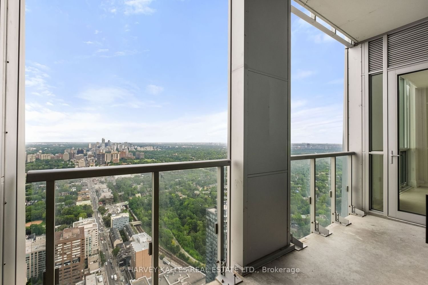1 Yorkville Ave, unit Lph06 for sale - image #19