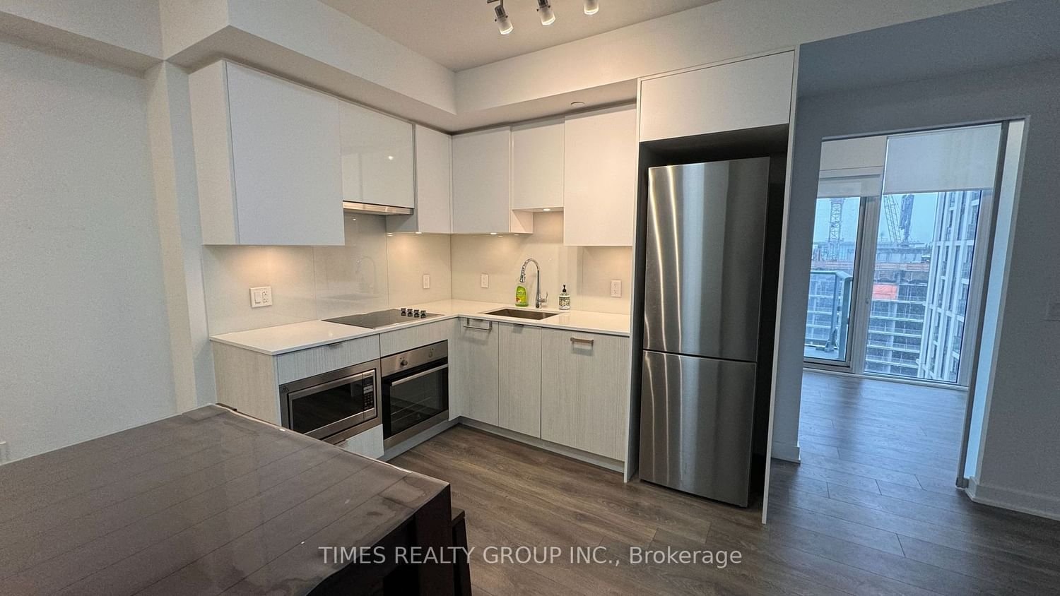 195 Redpath Ave, unit 3212 for rent - image #4